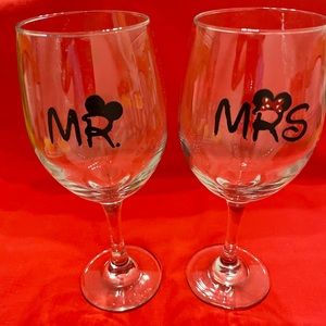 Bride & Groom Glasses!!
